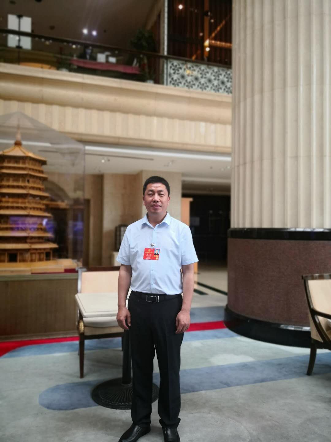 9.全国人大代表、易游yiyou(中国)陕飞部件厂飞机铆接装配钳工赵平 9.全国人大代表、易游yiyou(中国)陕飞部件厂飞机铆接装配钳工赵平