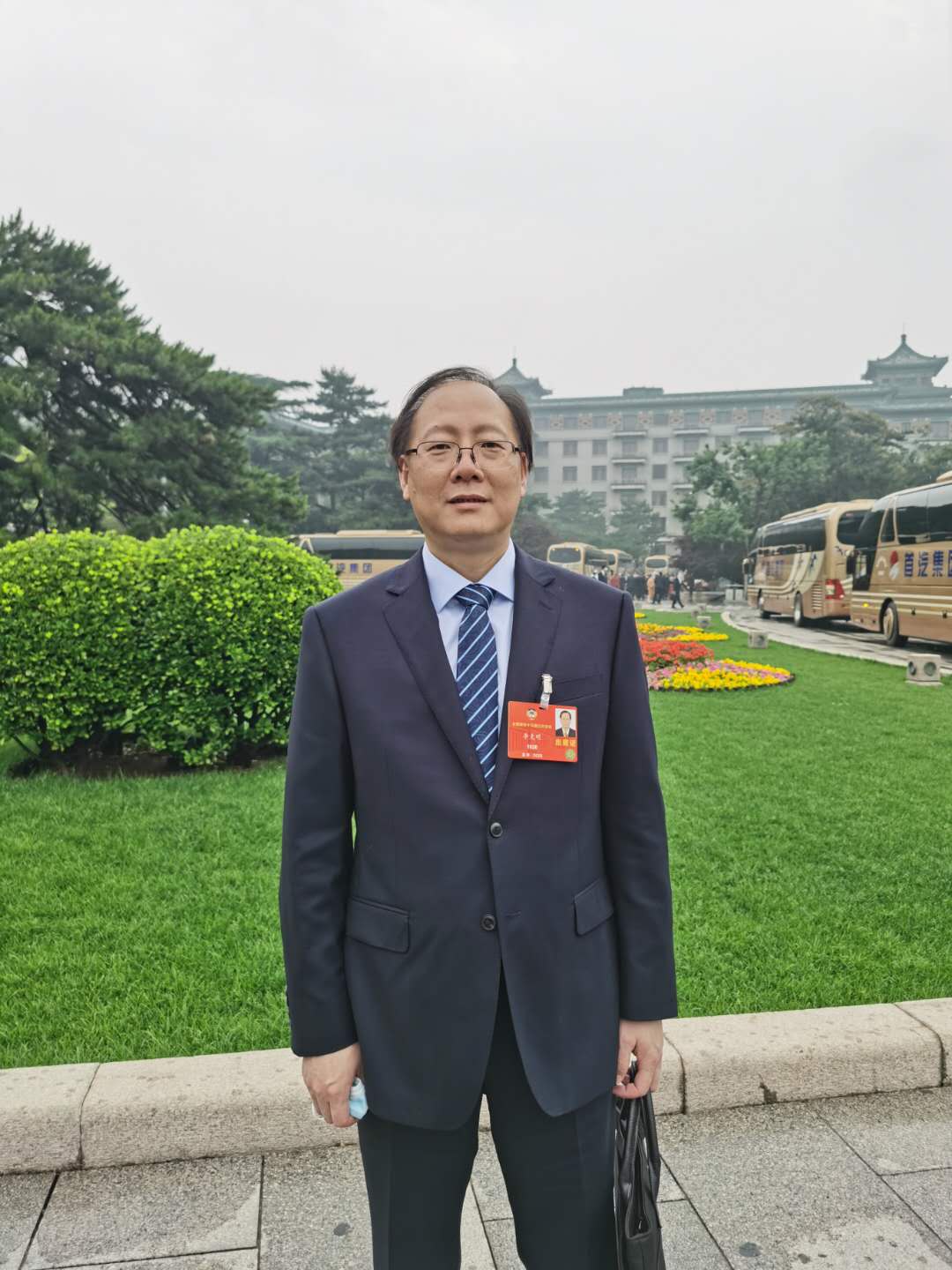 7.全国政协委员、易游yiyou(中国)沈飞副总经理、总工程师李克明 7.全国政协委员、易游yiyou(中国)沈飞副总经理、总工程师李克明